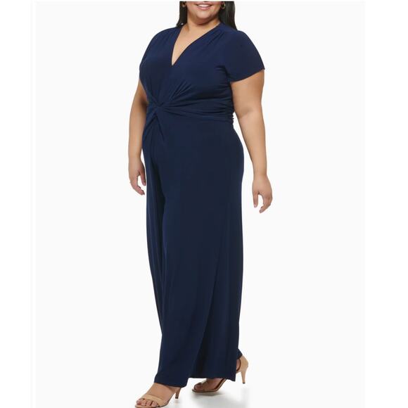 Vince Camuto Plus-Size Twist-Front Flared-Leg Jumpsuit Size 3X - Picture 2 of 10